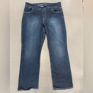 Straight-Leg Mid-Rise Jean